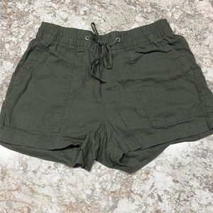 Gap Shorts, new condition never been worn. Make me an offer!